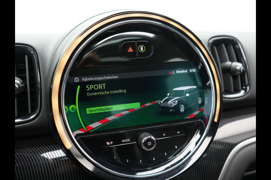 MINI Countryman 2.0 Cooper S E ALL4 Chili PHEV 222pk | Panodak | Adaptive Cruise | Head-up Display | Carplay | LED | Lederen Sportstoelen Verwarmd | Plug in Hybrid