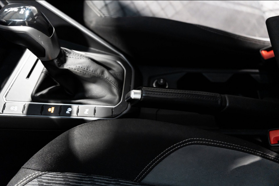 Volkswagen Taigo 1.0 TSI R-Line DSG PANO IQ MODE