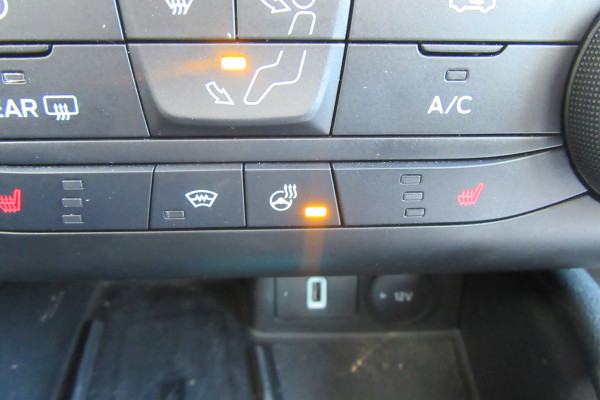 Ford Focus 1.0 EcoBoost ST Line X Business, Panoramadak, Stuur + Stoelverw.