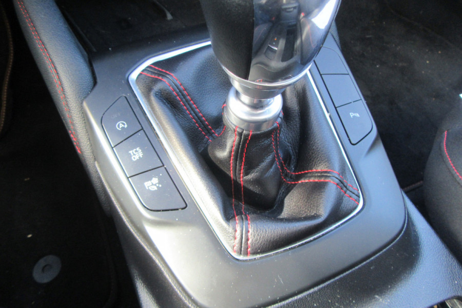 Ford Focus 1.0 EcoBoost ST Line X Business, Panoramadak, Stuur + Stoelverw.