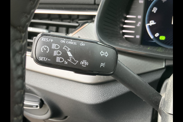 Škoda Kamiq 1.0 TSI Bus.Ed. | Digital cockpit | Camera | Navi | NAP | 1e eigenaar