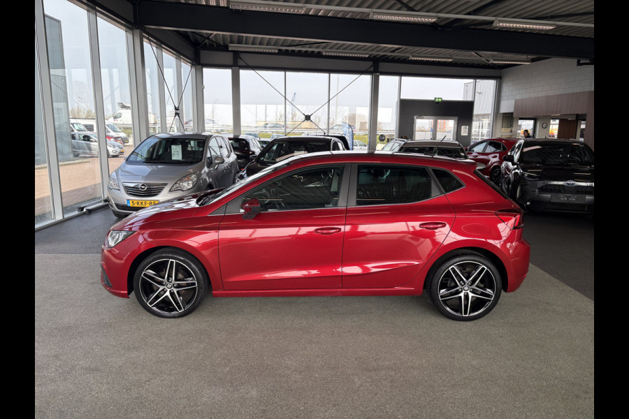 Seat Ibiza 1.0 TSi 95pk Style Business Intense 5-drs. CAMERA/CARPLAY/ADAPT.CRUISE/PDC/18INCH