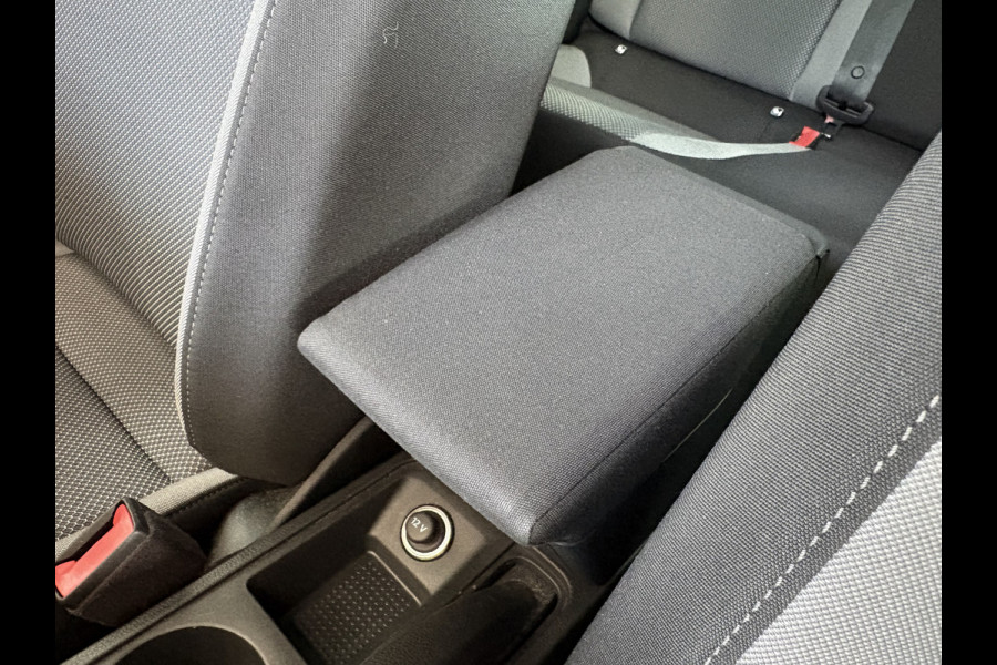 Seat Ibiza 1.0 TSi 95pk Style Business Intense 5-drs. CAMERA/CARPLAY/ADAPT.CRUISE/PDC/18INCH