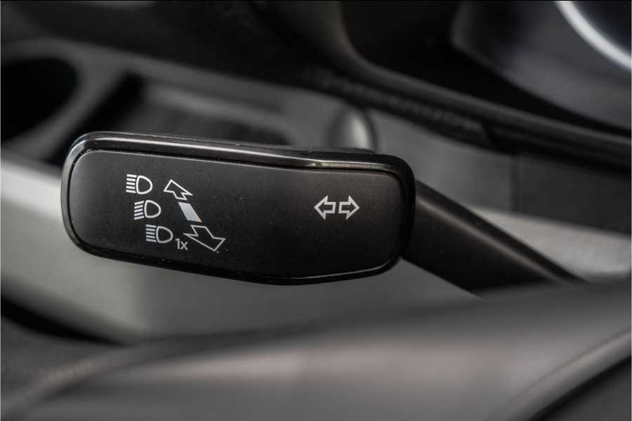 Volkswagen Crafter L3H3 | 140 PK | Automaat | Carplay | Camera | Adapt.Cruise | Trekhaak 3.0T