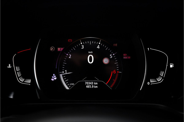 Renault Kadjar 1.3 TCe Black Edition Pano Stoelverw Bose Voorruit Verw 19"