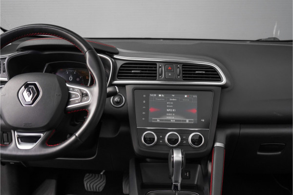 Renault Kadjar 1.3 TCe Black Edition Pano Stoelverw Bose Voorruit Verw 19"