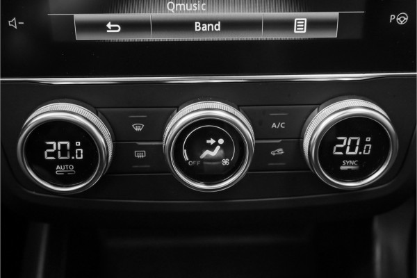 Renault Kadjar 1.3 TCe Black Edition Pano Stoelverw Bose Voorruit Verw 19"