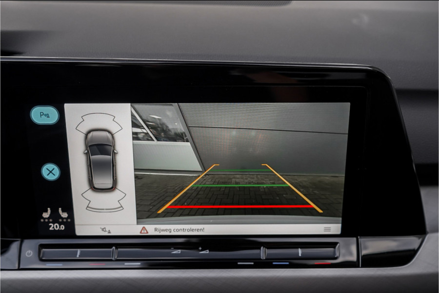 Volkswagen Golf 1.5 eTSI Pano Virtual Dash Camera ACC