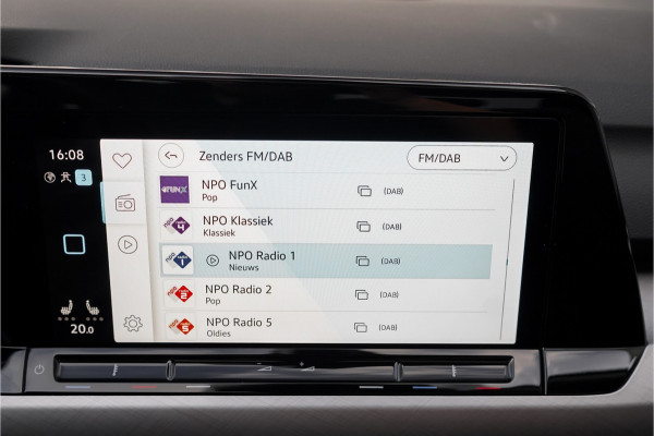 Volkswagen Golf 1.5 eTSI Pano Virtual Dash Camera ACC