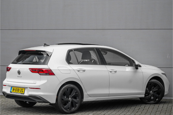 Volkswagen Golf 1.5 eTSI Pano Virtual Dash Camera ACC