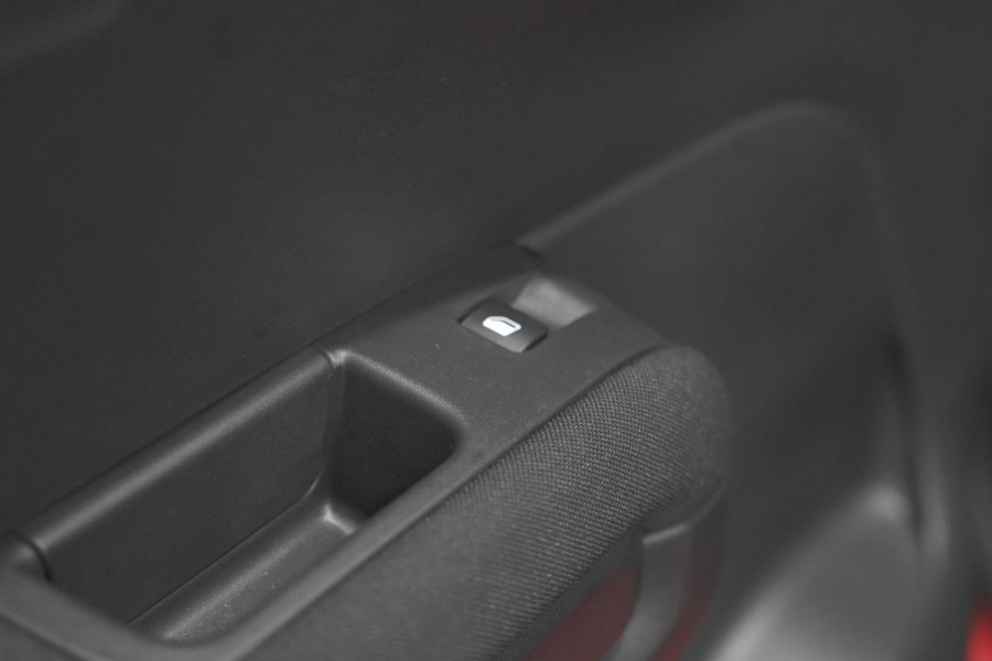 Citroën C3 Aircross PureTech 110 Feel | Trekhaak | Camera | Apple Carplay