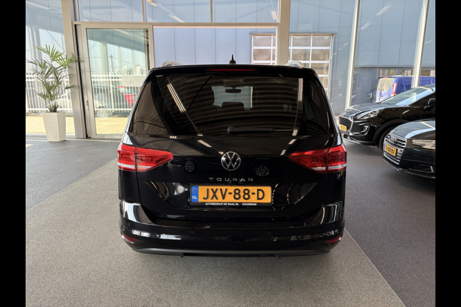 Volkswagen Touran 1.5 TSi 150pk Highline 7-persoons NAVI/CARPLAY/CLIMA/ADAPT.CRUISE/PDC/STOELVERWARMING