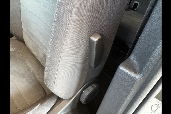 Volkswagen Touran 1.5 TSi 150pk Highline 7-persoons NAVI/CARPLAY/CLIMA/ADAPT.CRUISE/PDC/STOELVERWARMING