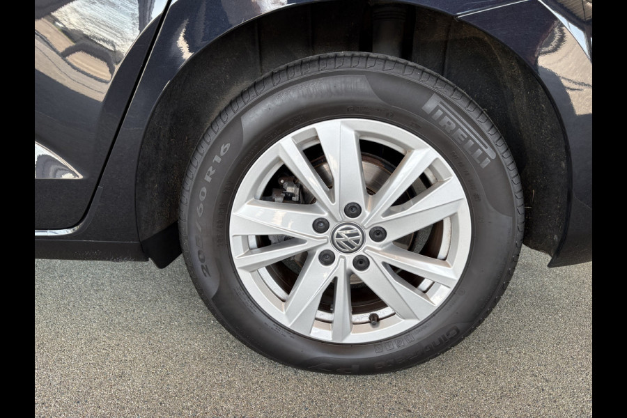 Volkswagen Touran 1.5 TSi 150pk Highline 7-persoons NAVI/CARPLAY/CLIMA/ADAPT.CRUISE/PDC/STOELVERWARMING