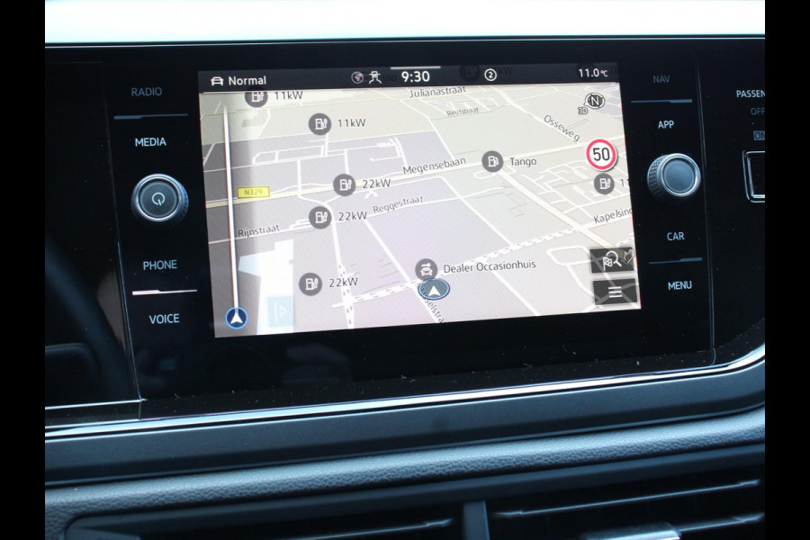 Volkswagen Polo 1.0 TSI 70kW DSG R-Line Design Pack | iQ light | Navigatie | Apple Carplay/Android Auto | Camera | Climate Control | Adaptive Cruise Control | Lichtmetalen velgen | Led | Parkeer sensoren