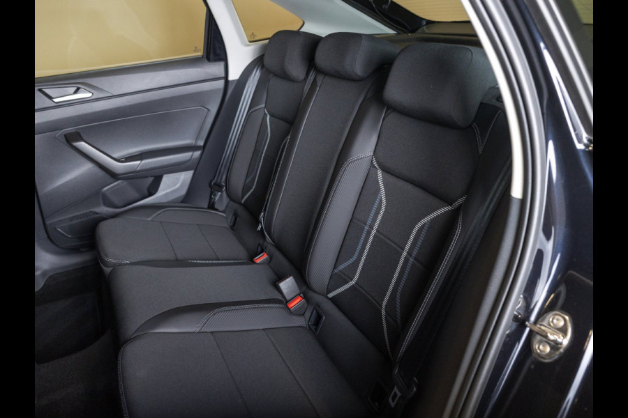 Volkswagen Taigo 1.5 TSI Style / 150pk / Trekhaak / Stoelverwarming / Achteruitrij camera /