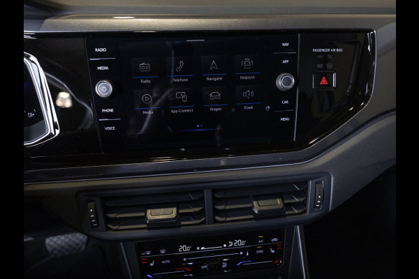 Volkswagen Taigo 1.5 TSI Style / 150pk / Trekhaak / Stoelverwarming / Achteruitrij camera /