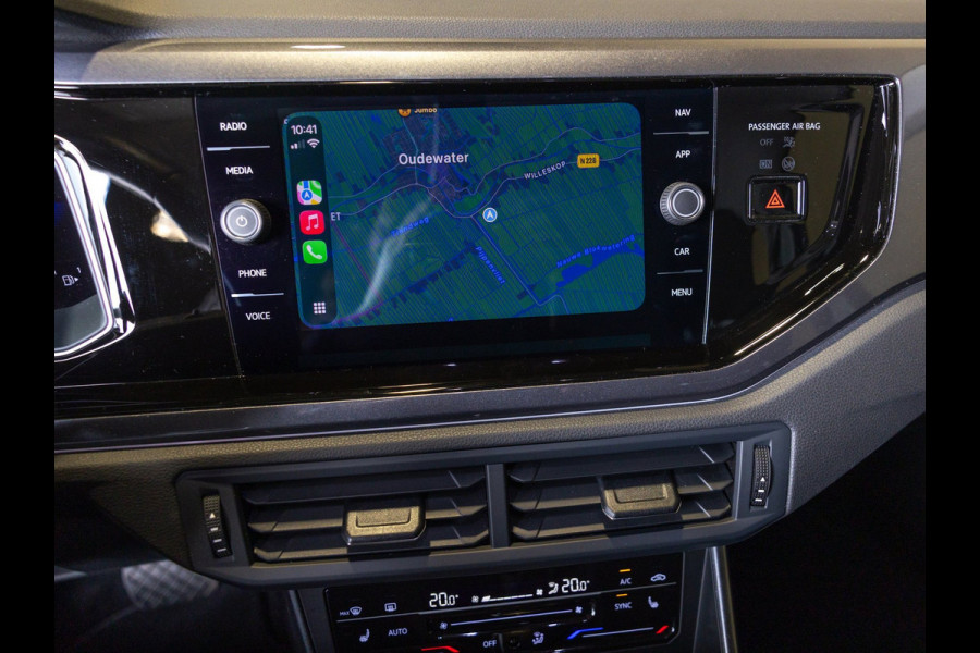 Volkswagen Taigo 1.5 TSI Style / 150pk / Trekhaak / Stoelverwarming / Achteruitrij camera /