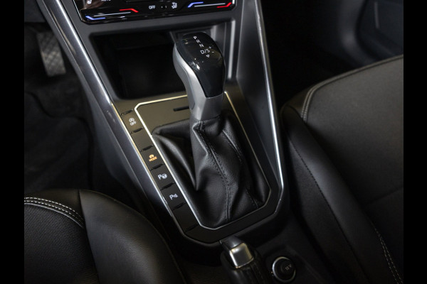 Volkswagen Taigo 1.5 TSI Style / 150pk / Trekhaak / Stoelverwarming / Achteruitrij camera /