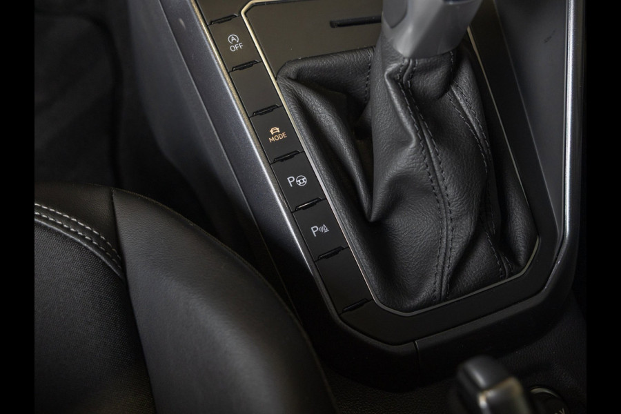 Volkswagen Taigo 1.5 TSI Style / 150pk / Trekhaak / Stoelverwarming / Achteruitrij camera /