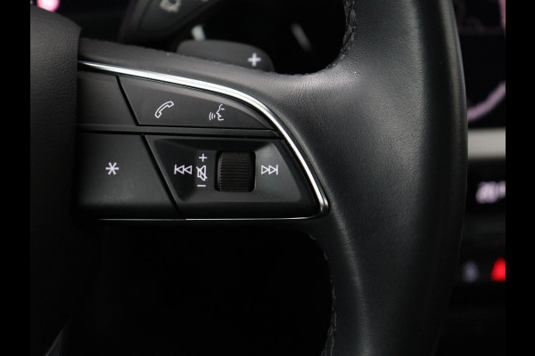 Audi A3 Limousine 30 TFSI Advanced edition | Stoelverwarming | Adaptive Cruise | Trekhaak | Carplay | LED | PDC | Navigatie | DAB