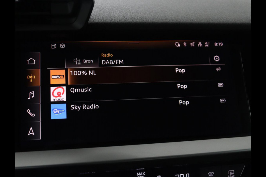 Audi A3 Limousine 30 TFSI Advanced edition | Stoelverwarming | Adaptive Cruise | Trekhaak | Carplay | LED | PDC | Navigatie | DAB