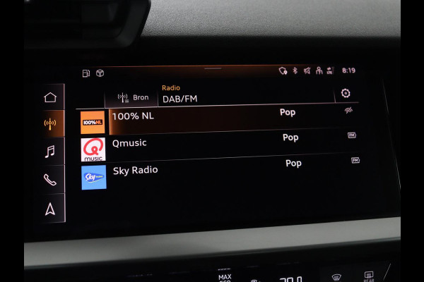 Audi A3 Limousine 30 TFSI Advanced edition | Stoelverwarming | Adaptive Cruise | Trekhaak | Carplay | LED | PDC | Navigatie | DAB