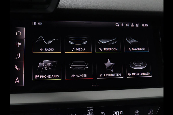 Audi A3 Limousine 30 TFSI Advanced edition | Stoelverwarming | Adaptive Cruise | Trekhaak | Carplay | LED | PDC | Navigatie | DAB