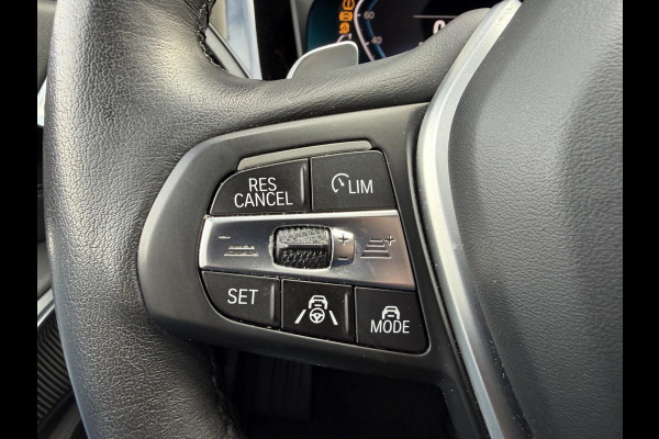 BMW 3-serie 330e | 360* Camera | Navigatie | Lederen Bekleding | DAB | Trekhaak |