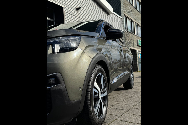 Peugeot 5008 1.2 PureTech GT-Line 7P - AUTOMAAT I Panorama dak I Navigatie / Apple CarPlay I 1/2 Leer I Sport pakket I Dealer ond.