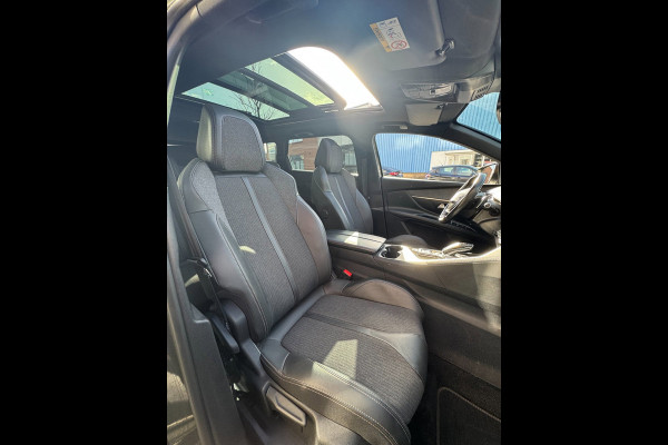 Peugeot 5008 1.2 PureTech GT-Line 7P - AUTOMAAT I Panorama dak I Navigatie / Apple CarPlay I 1/2 Leer I Sport pakket I Dealer ond.