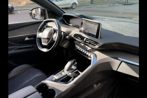 Peugeot 5008 1.2 PureTech GT-Line 7P - AUTOMAAT I Panorama dak I Navigatie / Apple CarPlay I 1/2 Leer I Sport pakket I Dealer ond.