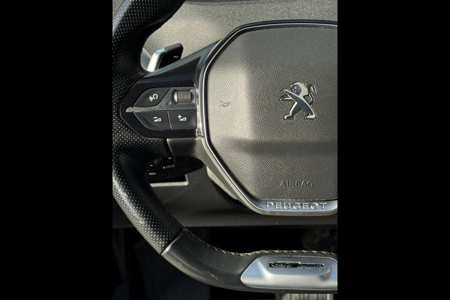 Peugeot 5008 1.2 PureTech GT-Line 7P - AUTOMAAT I Panorama dak I Navigatie / Apple CarPlay I 1/2 Leer I Sport pakket I Dealer ond.