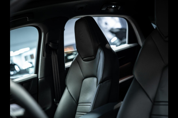 Porsche Cayenne Coupé 3.0 E-Hybrid Black Edition | Sportuitlaat | Stoelverwarming en verkoeling | Sport Chrono |