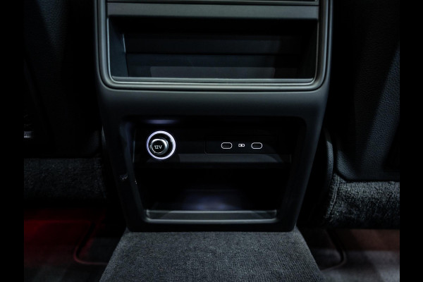 Porsche Cayenne Coupé 3.0 E-Hybrid Black Edition | Sportuitlaat | Stoelverwarming en verkoeling | Sport Chrono |