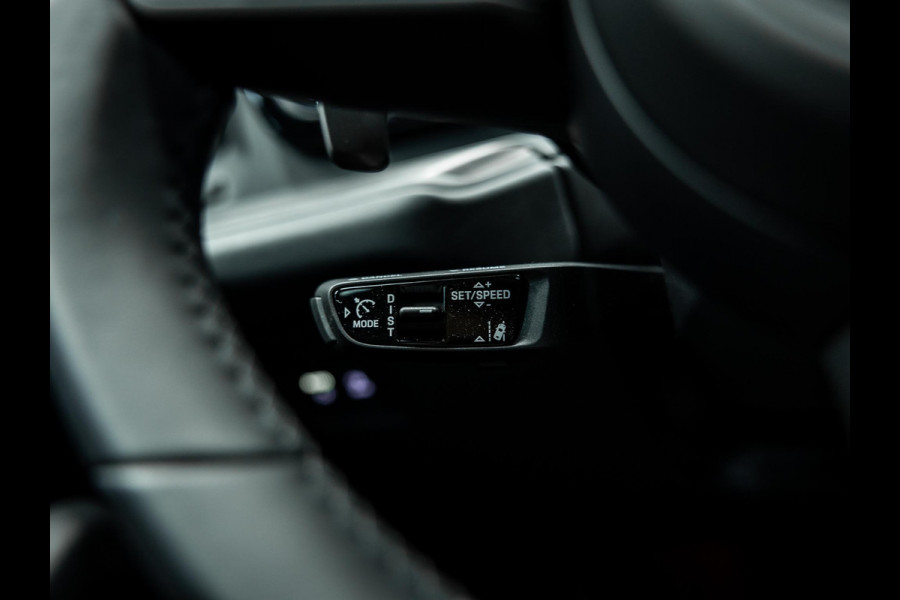 Porsche Cayenne Coupé 3.0 E-Hybrid Black Edition | Sportuitlaat | Stoelverwarming en verkoeling | Sport Chrono |