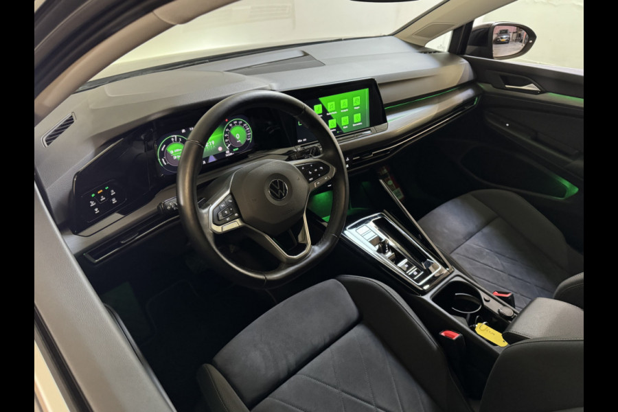 Volkswagen Golf 1.4 eHybrid 204PK DSG STYLE NAVI/CARPLAY/CAMERA****