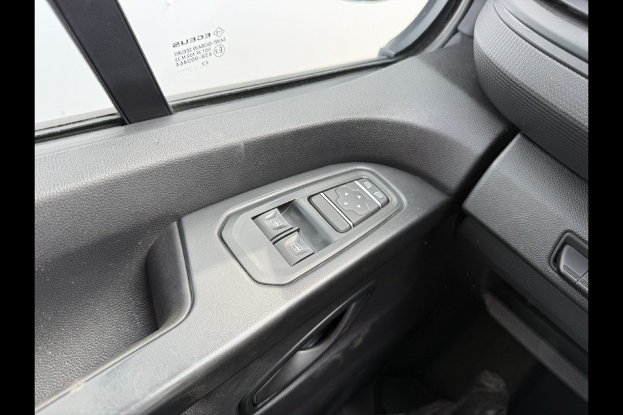 Renault Trafic 2.0 DCI 150PK Automaat L2H1 Cruise Control Airco sidebars camera Parkeersensoren Voor Achter Stoelverwarming