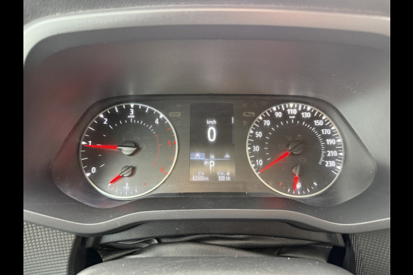 Renault Trafic 2.0 DCI 150PK Automaat L2H1 Cruise Control Airco sidebars camera Parkeersensoren Voor Achter Stoelverwarming