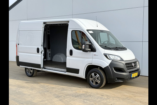 Fiat Ducato 2.3 120PK L2H2 Climate Control Cruise Control Lichmetalen Velgen Trekhaak APK 12-11-2026