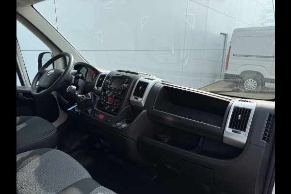 Fiat Ducato 2.3 120PK L2H2 Climate Control Cruise Control Lichmetalen Velgen Trekhaak APK 12-11-2026