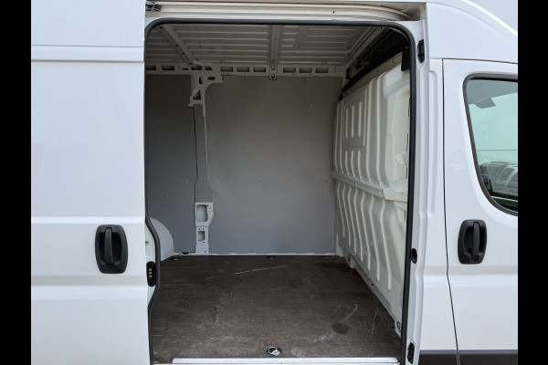 Fiat Ducato 2.3 120PK L2H2 Climate Control Cruise Control Lichmetalen Velgen Trekhaak APK 12-11-2026