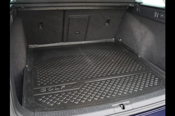 Volkswagen Golf Variant 1.5 TSI Comfortline Business | Adaptive Cruise | Massage | Camera | Carplay | Stoelverwarming | Virtual Cockpit