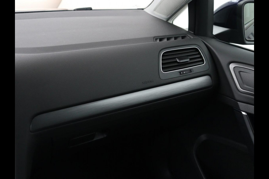 Volkswagen Golf Variant 1.5 TSI Comfortline Business | Adaptive Cruise | Massage | Camera | Carplay | Stoelverwarming | Virtual Cockpit