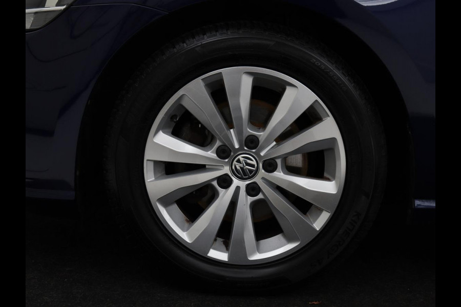 Volkswagen Golf Variant 1.5 TSI Comfortline Business | Adaptive Cruise | Massage | Camera | Carplay | Stoelverwarming | Virtual Cockpit