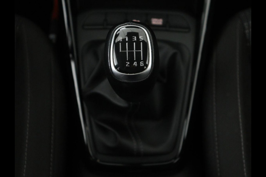 Kia Stonic 1.0 T-GDi MHEV DynamicPlusLine | Adaptive cruise | Carplay | Camera | Keyless | Climate control | DAB | Navigatie | Bluetooth