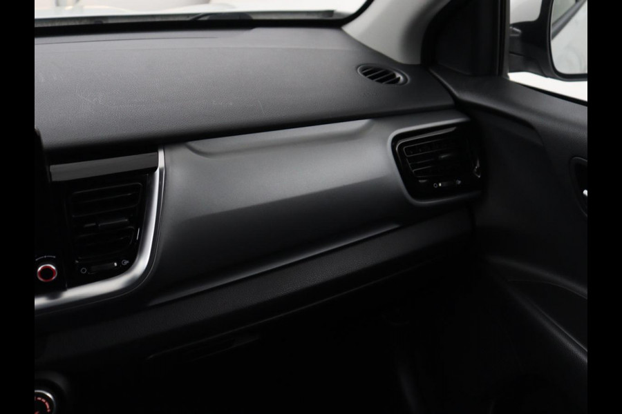 Kia Stonic 1.0 T-GDi MHEV DynamicPlusLine | Adaptive cruise | Carplay | Camera | Keyless | Climate control | DAB | Navigatie | Bluetooth