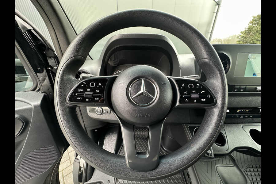 Mercedes-Benz Sprinter 319 CDI 191 PK 9G-TRONIC / BAKWAGEN / LAADKLEP / 17.571 KM !! / LED / 1e EIG. / ZIJDEUR / CAMERA / CRUISE / AIRCO