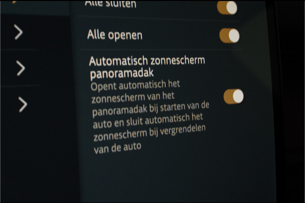 Land Rover Defender 110 2.0 P300e X-Dynamic HSE > 300pk/Black pakket/Head-up/22inch/Trekhaak/Smart View...