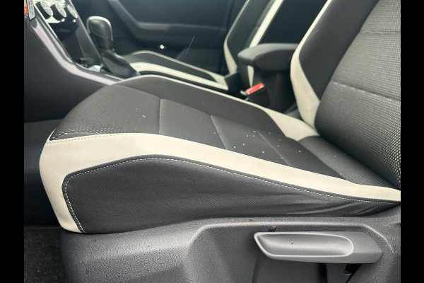 Volkswagen T-Roc 1.5 TSI Sport VIRTUAL | NAVI